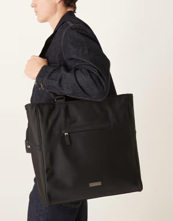 カルバンクライン メンズ 御徒面子 Calvin Klein sleek tote bag with pocket Black 黒いこと