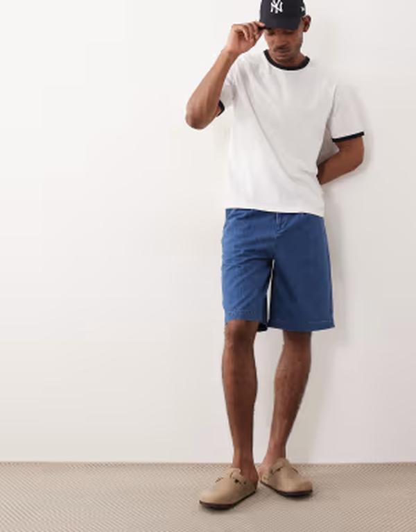 エイソス メンズ ボトムス 二分の一ズボン下・さる股引き ジーンズ ASOS DESIGN lightweight bermuda denim jorts インチ mid wash blue with pleats Mid wash blue 青色