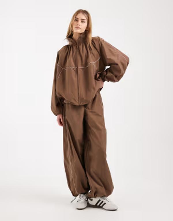 エイソス レディース アウター ジャケット・ブルゾン トラックパンツ ASOS DESIGN premium oversized track pants and pink - part of a set Brown and pink ピンク