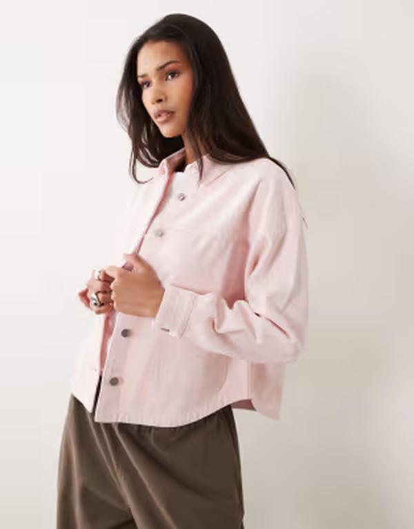 ジェイディーワイ レディース アウター ジャケット・ブルゾン デニム JDY boxy denim jacket with front pockets in pale Chalk pink チョーク