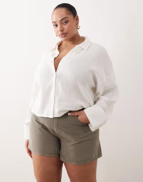 エイソス レディース ボトムス 二分の一ズボン下・さる股引き A 伝達ルート 遊撃手ズボン下 ASOS Curve ASOS DESIGN Curve longer a line shorts Khaki カーキ