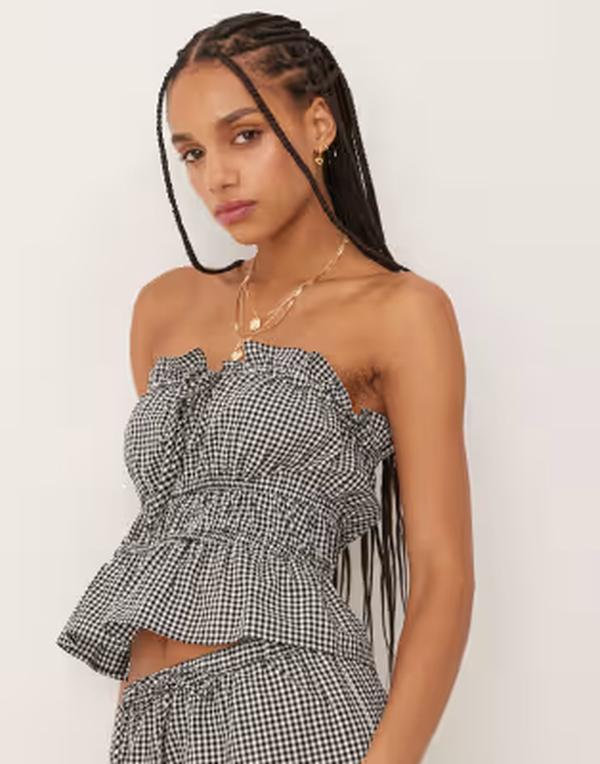 ノーバディーズ チャイルド レディース トップス シャツ ギンガムチェック ギンガム Nobody's Child Rach bandeau crop top and white gingham - part of a set Mono gingham ホワイト