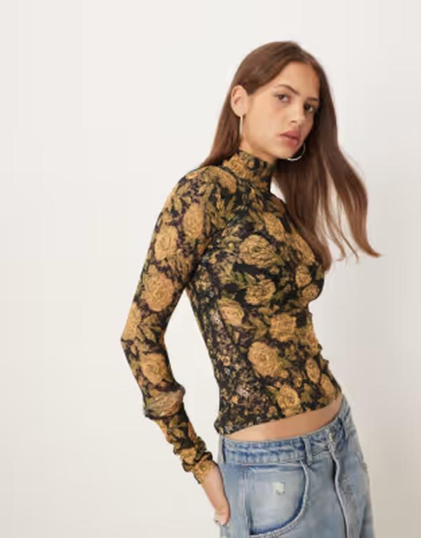 フリーピープル レディース トップス シャツ フラワー柄 プリント フラワー Free People Lyric high collared long sleeve top in orange floral print Multi マルチカラー