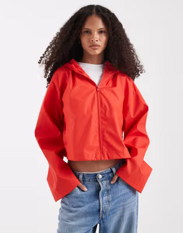 エイソス レディース アウター 上衣・上衣 クロップド ASOS DESIGN cropped rubberized rain jacket withood インチ bright red 赤いこと