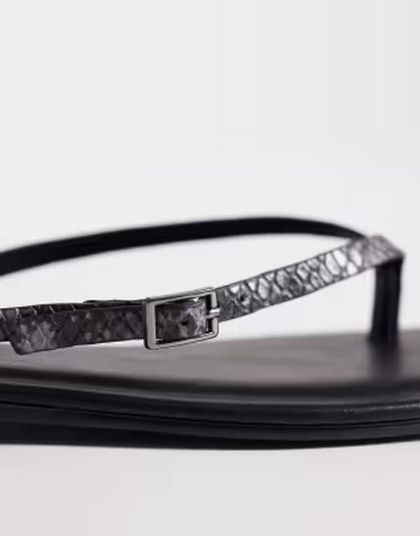 エイソス レディース シューズ サンダル ASOS DESIGN Fitz skinny strap flip flopsnake GRAY SNAKE グレー