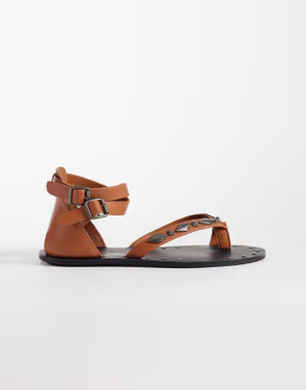 エイソス レディース シューズ サンダル ASOS DESIGN Ferristudded gladiator flat sandals in tan タン
