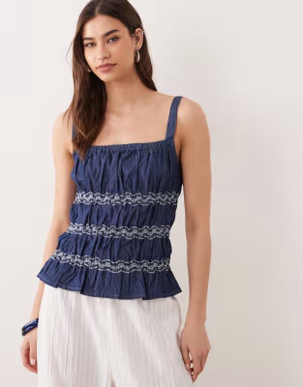 ミスセルフフリッジ レディース トップス シャツ 刺繍 Misselfridge shirred embroidered cami top wash Blue wash ブルー|ReVida 店