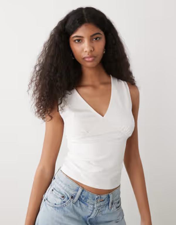 リクレイム ヴィンテージ レディース トップス タンクトップ Vネック ギャザー Reclaimed Vintage v-neck ruched bust cami White ホワイト