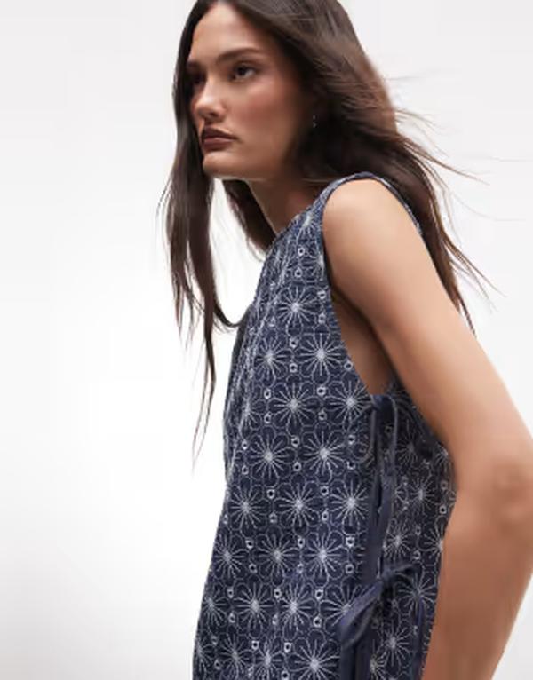 リクレイム ヴィンテージ レディース トップス シャツ デニム Reclaimed Vintage chambray denim cutwork tie detailing tunic top indigo - part of a set Indigo インディゴ 13,665円