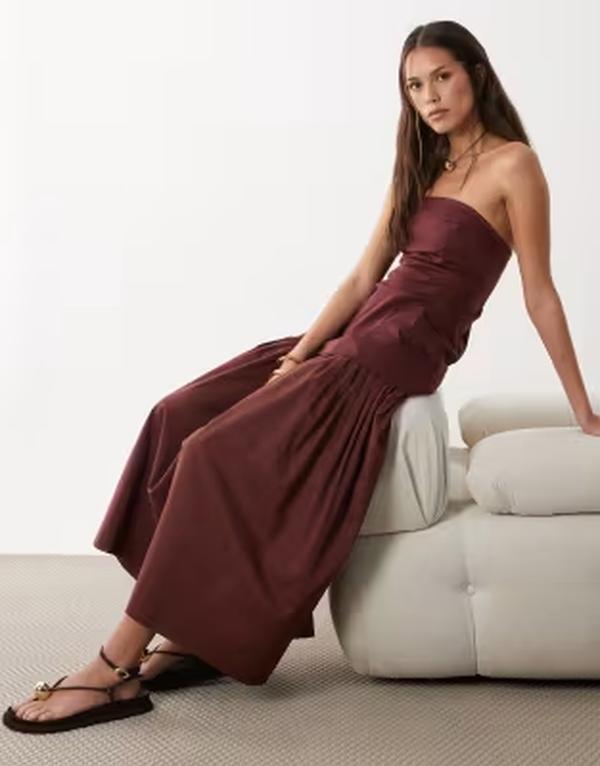エイソス レディース トップス ワンピース フリル裾 フリル Tシャツ ストラップレス コットン マキシ ASOS DESIGN cotton sateen strapless maxi sundress with dropped waist and ruffle hem in warm chocolate Warm chocolate チョコレート