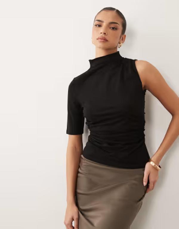 エイソス レディース トップス プルオーバー 非対称 ギャザー ASOS DESIGN ruched top with asymmetric sleeves Black 黒いこと