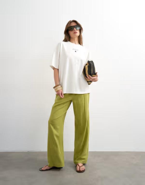 トップショップ レディース ボトムス カジュアルパンツ ストレート リネン Topshop linen blend straight leg pants with deep cuffs in mid green グリーン|ReVida 店