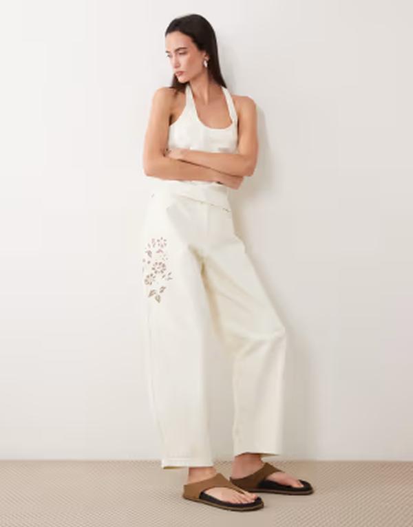 ミスセルフフリッジ レディース ボトムス デニムパンツ ジーンズ Misselfridge denim cutwork jeans in ecru wash ECRU エクリュ|ReVida 店