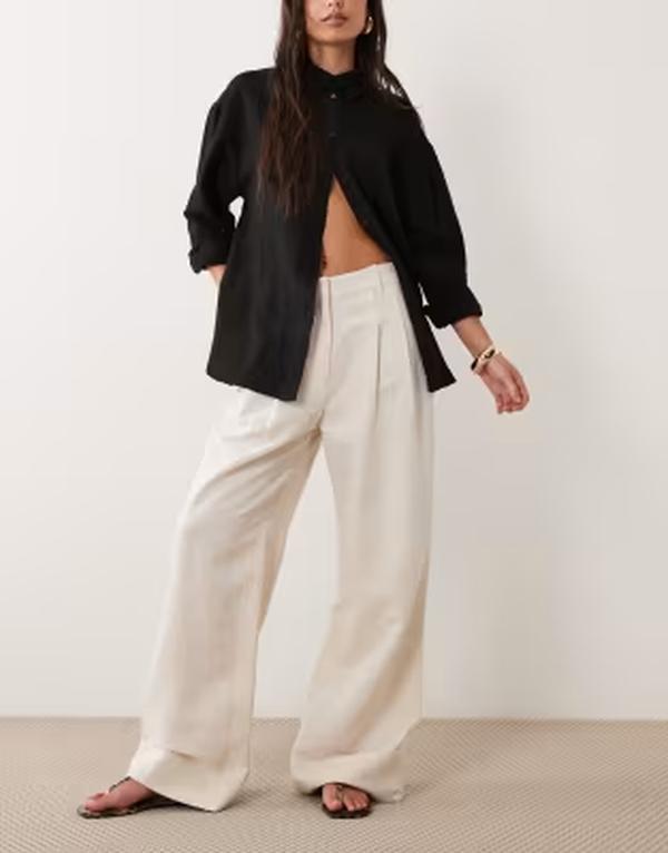 エイソス レディース ボトムス カジュアルパンツ ワイドレッグ リネン ASOS DESIGN tailored wide leg turn-upants with linen inatural Natural
