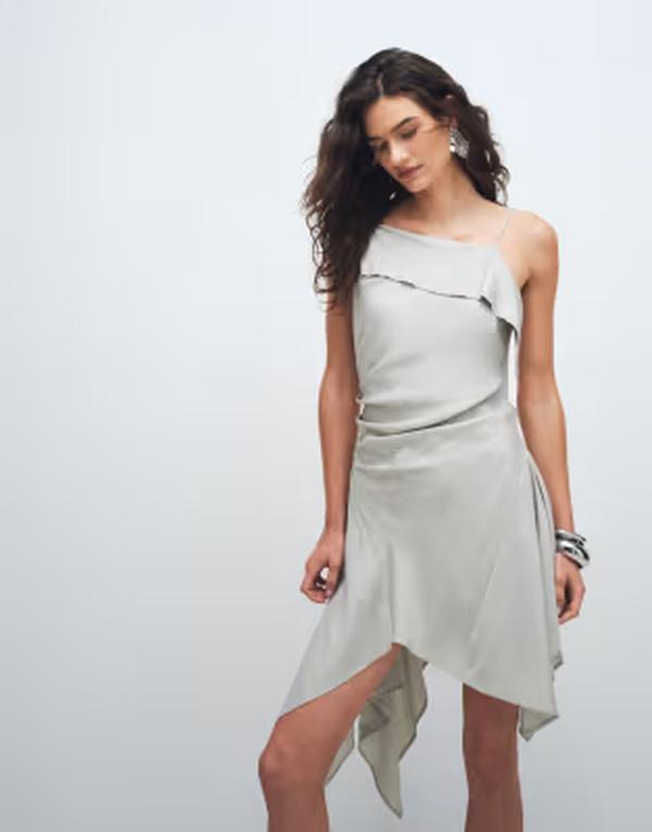 ウィークデイ レディース トップス ワンピース アシンメトリー フリル ミニ Weekday foldover mini dress with ruffled asymmetric hem in dirty Beige ベージュ｜ReVida 店