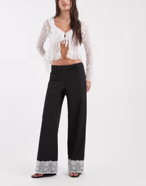 エイソス レディース ボトムス カジュアルパンツ ローライズ レース ASOS DESIGN low rise tailored pants with lace hem Black ブラック