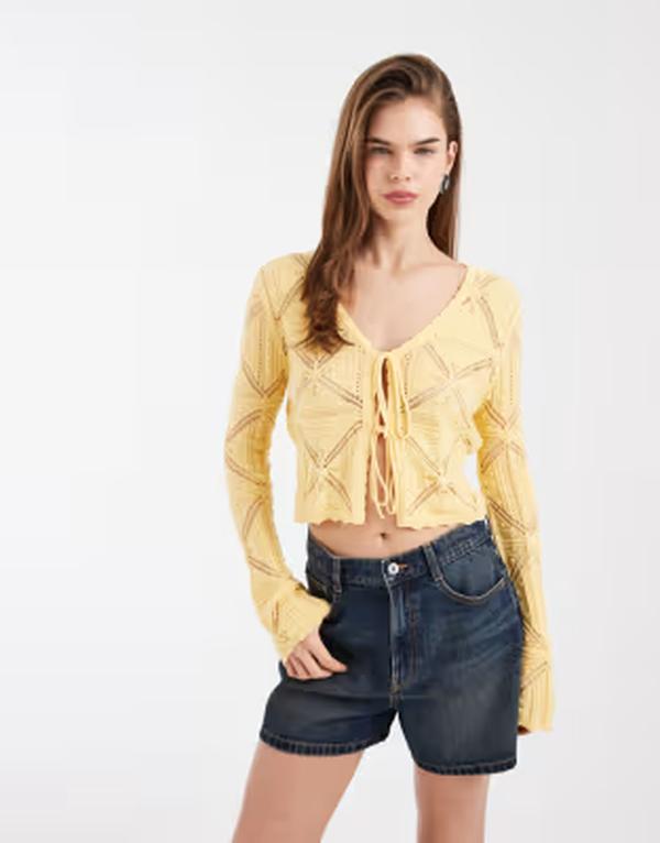 ヴェロモーダ レディース アウター カーディガン Vero Moda tie front patterned crochet cardigan in golden yellow Golden haze イエロー