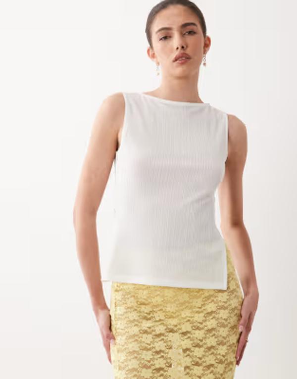 エイソス レディース トップス Tシャツ セミシアー サイドスリット リブ シアー ASOS DESIGN semi sheeribbed longline tank top with side slit WHITE ホワイト