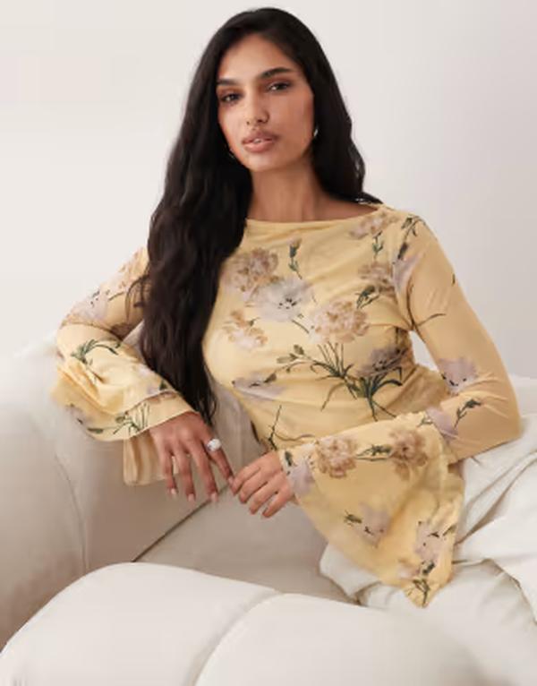 エイソス レディース トップス シャツ フラワー柄 メッシュ フラワー ASOS DESIGN mesh slinky long sleeve top with flare sleeve detailing in yellow floral イエロー 11,186円