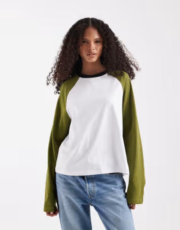 エイソス レディース トップス Tシャツ ASOS DESIGN oversized long raglan sleeve top and Green & white ホワイト