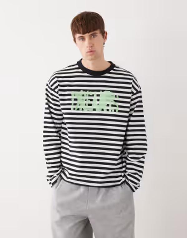ウィークデイ メンズ トップス Tシャツ グラフィック Weekday boxy fit long sleeve graphic t-shirt stripes White ホワイト|ReVida 店