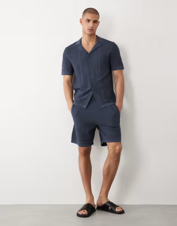 リバーアイランド メンズ ボトムス 二分の一ズボン下・さる股引き 遊撃手ズボン下 編み物 River Island textured knit shorts インチ dark blue - part of a set BLUE 青色