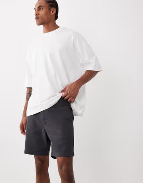 エイソス メンズ ボトムス 二分の一ズボン下・さる股引き 遊撃手ズボン下 ASOS DESIGN mid length skinny fit chino shorts インチ charcoal 暗灰色 ズボン・パンツ-メンズファッション