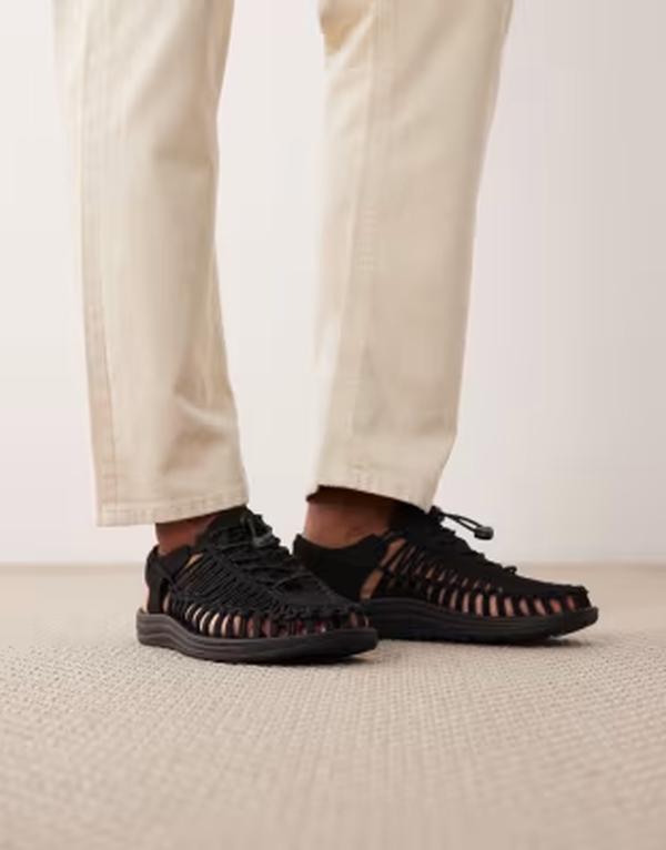 キーン メンズ シューズ サンダル Keen Uneek sandals Black/black 黒いこと
