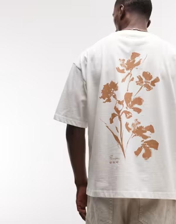 エイソス メンズ トップス Tシャツ フラワー柄 フラワー グラフィック ASOS DESIGN oversized T-shirt with floral graphic in cream Coconut milk クリーム