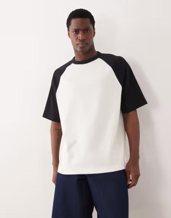 エイソス メンズ トップス Tシャツ コントラスト コットン ASOS DESIGN breatheMAX heavyweight oversized T-shirt with contrast raglan in cream cotton blend Coconut milk クリーム