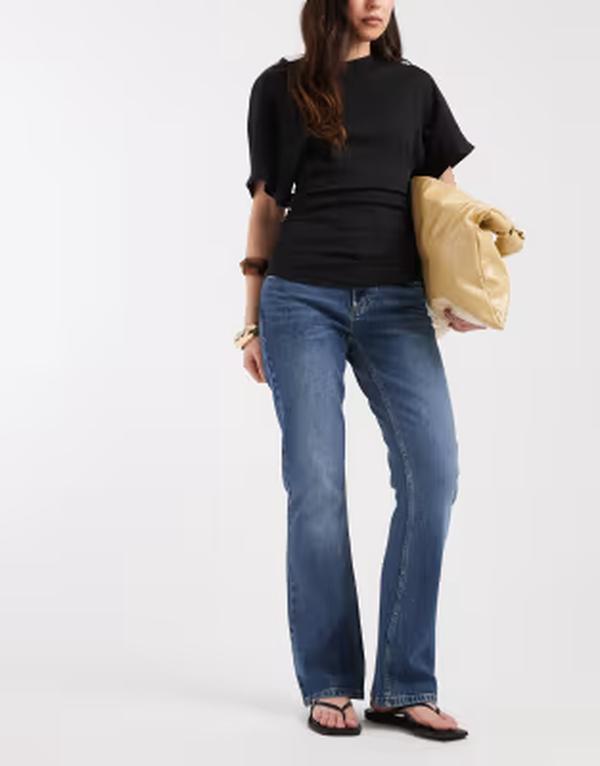 エイソス レディース ボトムス デニムパンツ ローライズ ジーンズ ASOS DESIGN low rise slim flare jeans in washed INDIGO インディゴ