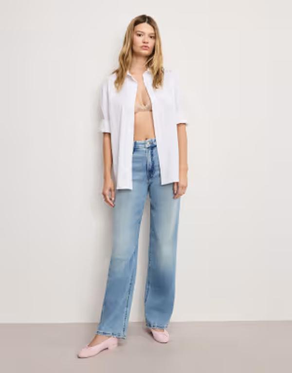 好ましいアメリカン レディース ボトムス ジーンズズボン下 デニム Good American softech good true straight jeans インチ light blue wash MID BLUE 青み