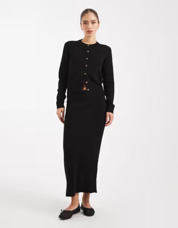 ヴェロモーダ レディース ボトムスカート ミディ ニット Vero Moda soft knit midi skirt - part of a set Black ブラック|ReVida 店