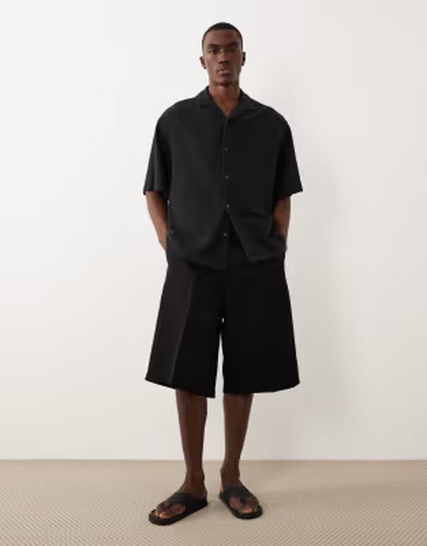 エイソス メンズ ボトムス 二分の一ズボン下・さる股引き 筋目 遊撃手ズボン下 ASOS DESIGN smart pleated oversized bermuda shorts Black 黒いこと