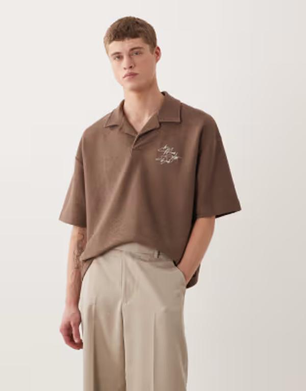 エイソス メンズ トップス スポーツシャツ 縮緬 ASOS DESIGN super heavyweight oversized polo インチ with chest sign off boucle crepe texture COFFEE QUARTZ 珈琲