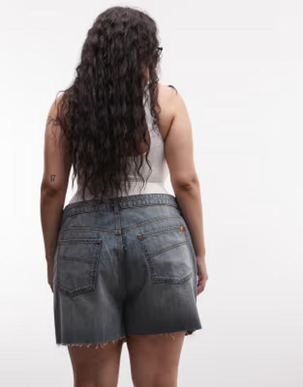 コルージョン レディース ボトムス ハーフパンツ・ショーツ プラスサイズ ショートパンツ COLLUSION Plus raw hemom shorts in lightwash Light Wash｜ReVida 店 10,066円