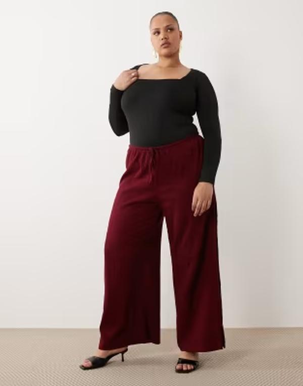 エイソス レディース ボトムス 心地好いズボン下 ワイドレッグ 綿織物 ASOS Curve ASOS DESIGN Curve cotton crinkle wide leg pants インチ berry