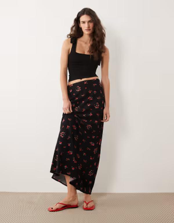 ミスセルフフリッジ レディース ボトムスカート フラワー柄 マキシ フラワー Misselfridge spun column maxi skirt with slit floral Black floral ブラック｜ReVida 店