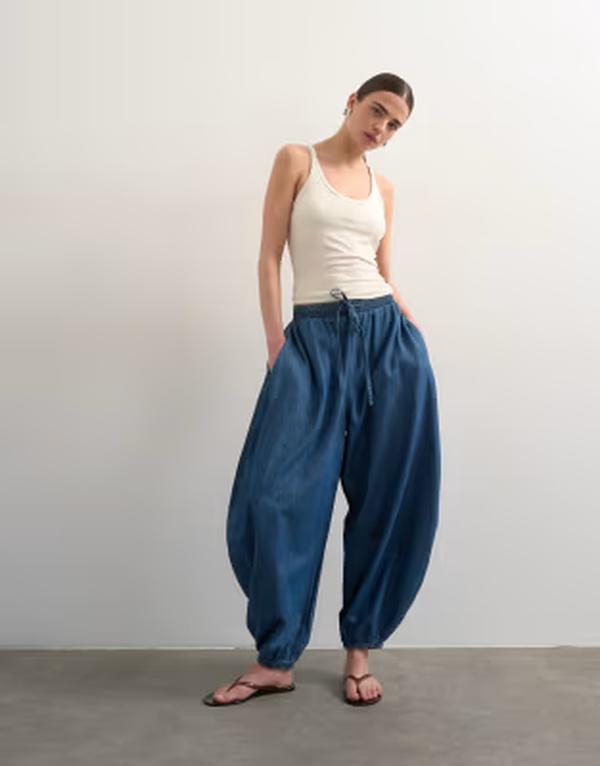 トップショップ レディース ボトムス デニムパンツ ヴィンテージーンズ Topshop balloon jeans in vintage Blue ブルー|ReVida 店