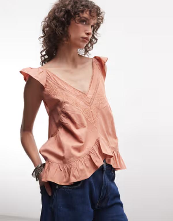 リクレイム ヴィンテージ レディース トップス シャツ レーストリム レース Reclaimed Vintage top with frill sleeves and lace trim in washed orange Coral コーラル|ReVida 店