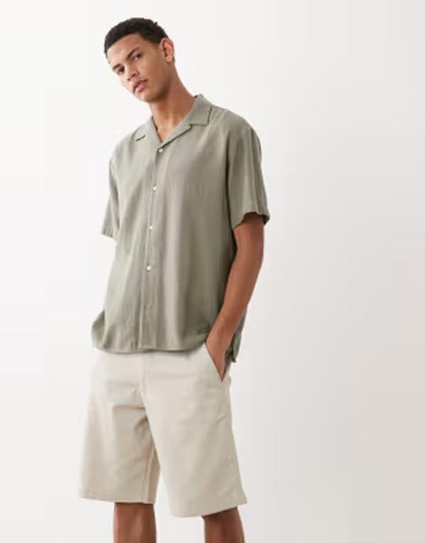 ジャック アンド ジョーンズ メンズ ボトムス ハーフパンツ・ショーツ ショートパンツ Jack & Jones chino shorts in cream Pumice stone ストーン|ReVida 店
