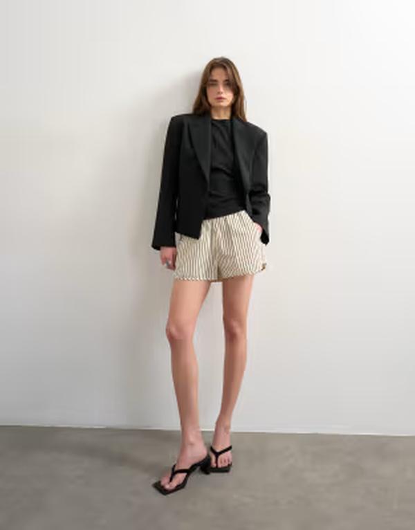 とっ始め販売店 レディース ボトムス 二分の一ズボン下・さる股引き Topshop crinkle striped running short and neutral 黒いこと