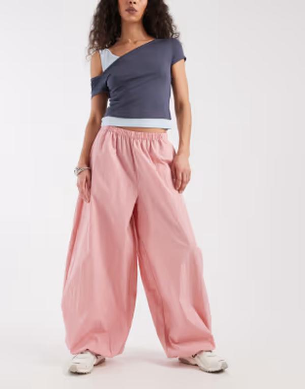 エイソス レディース ボトムス 心地好いズボン下 ASOS DESIGN pull on balloon pants pink サクラ色