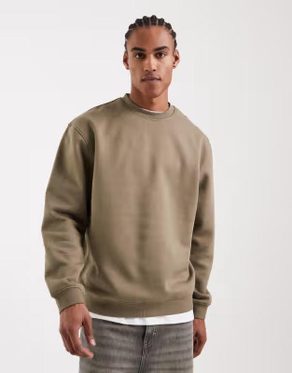 エイソス メンズ アウター パーカー・スウェット プルオーバー ASOS DESIGN Essentials relaxed boxy sweatshirt Dusky green 緑であること メンズファッション-パーカー