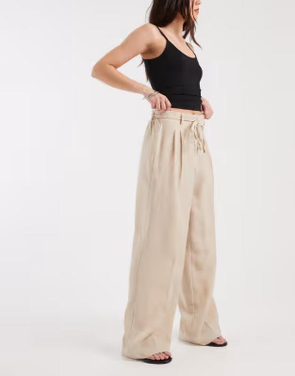 ヴェロモーダ レディース ボトムス カジュアルパンツ Vero Moda woven pleat frontailored pants with tie waist in stone Cement MELANGE ストーン|ReVida 店