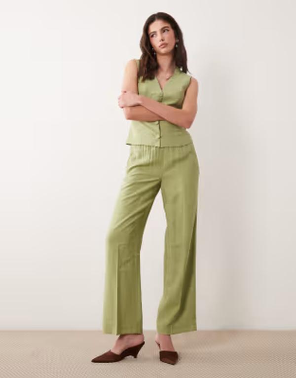別業 レディース ボトムス 心地好いズボン下 VILA tailored mid waist pants インチ sage green - part of a set Mosstone 緑であること パンツ-ボトムス