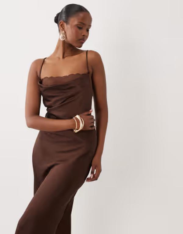 ヴィラ レディース トップス ワンピース サテン レース マキシ VILAce insert cowl neck satin cami maxi dress in chocolate Shaved Chocolate チョコレート|ReVida 店