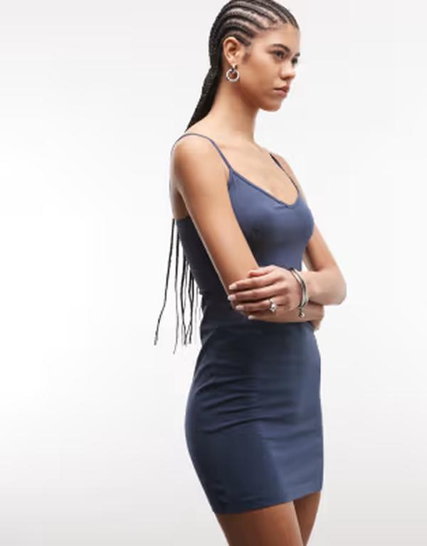 ウィークデイ レディース トップス ワンピース Vネック ミニ Weekday v neck camini dress Navy ネイビー｜ReVida 店