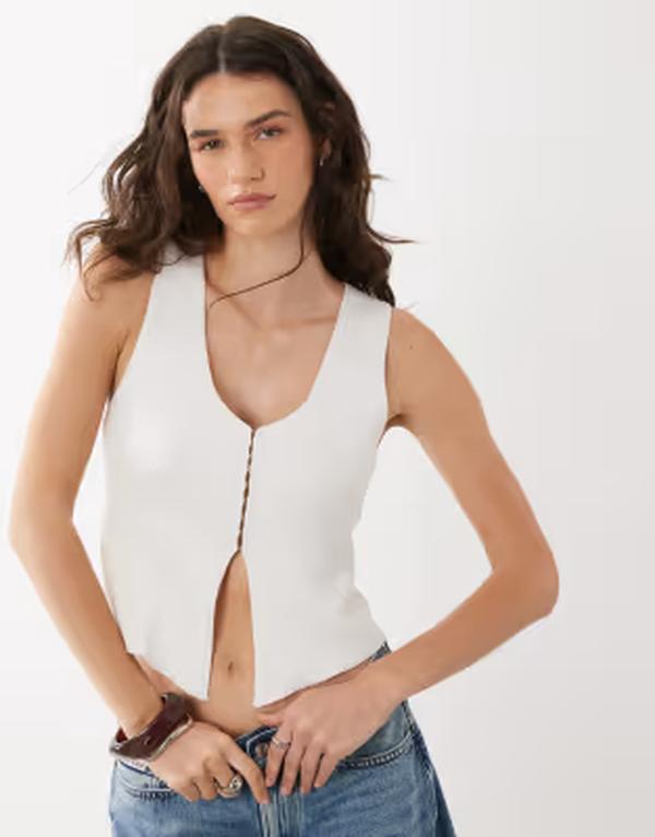 マンゴ レディース トップス ベスト Tシャツ ニット Mango Teen clasp front knitank top WHITE ホワイト｜ReVida 店