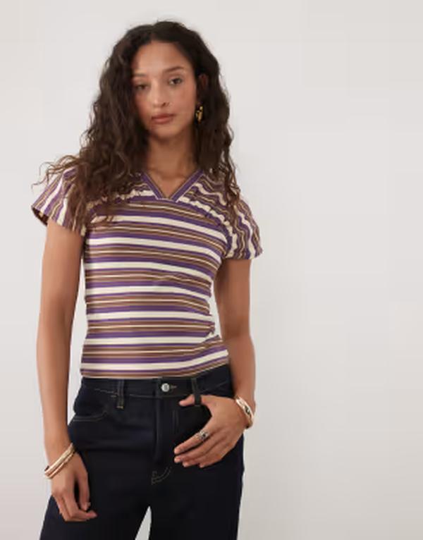 エイソス レディース トップス プルオーバー Vのど首 ASOS DESIGN short sleeve v neck top インチ buttermilk and purple stripesTRIPE 縞模様